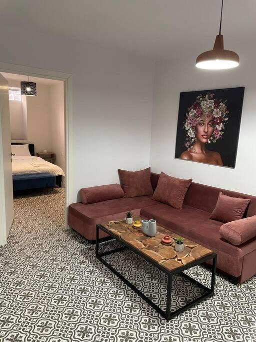 Family Apartment With Private Yard Next To Agios Dimitrios Church 테살로니키 외부 사진