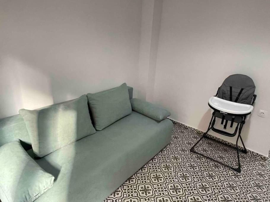 Family Apartment With Private Yard Next To Agios Dimitrios Church 테살로니키 외부 사진